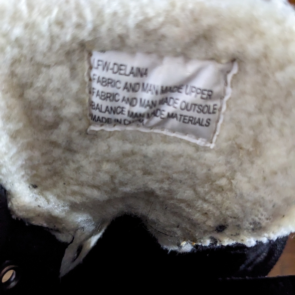 London Fog Black/Maroon Plaid Ankle Boots sz 8 Zip & Tie So Cute Very Good Cond! - Picture 7 of 11